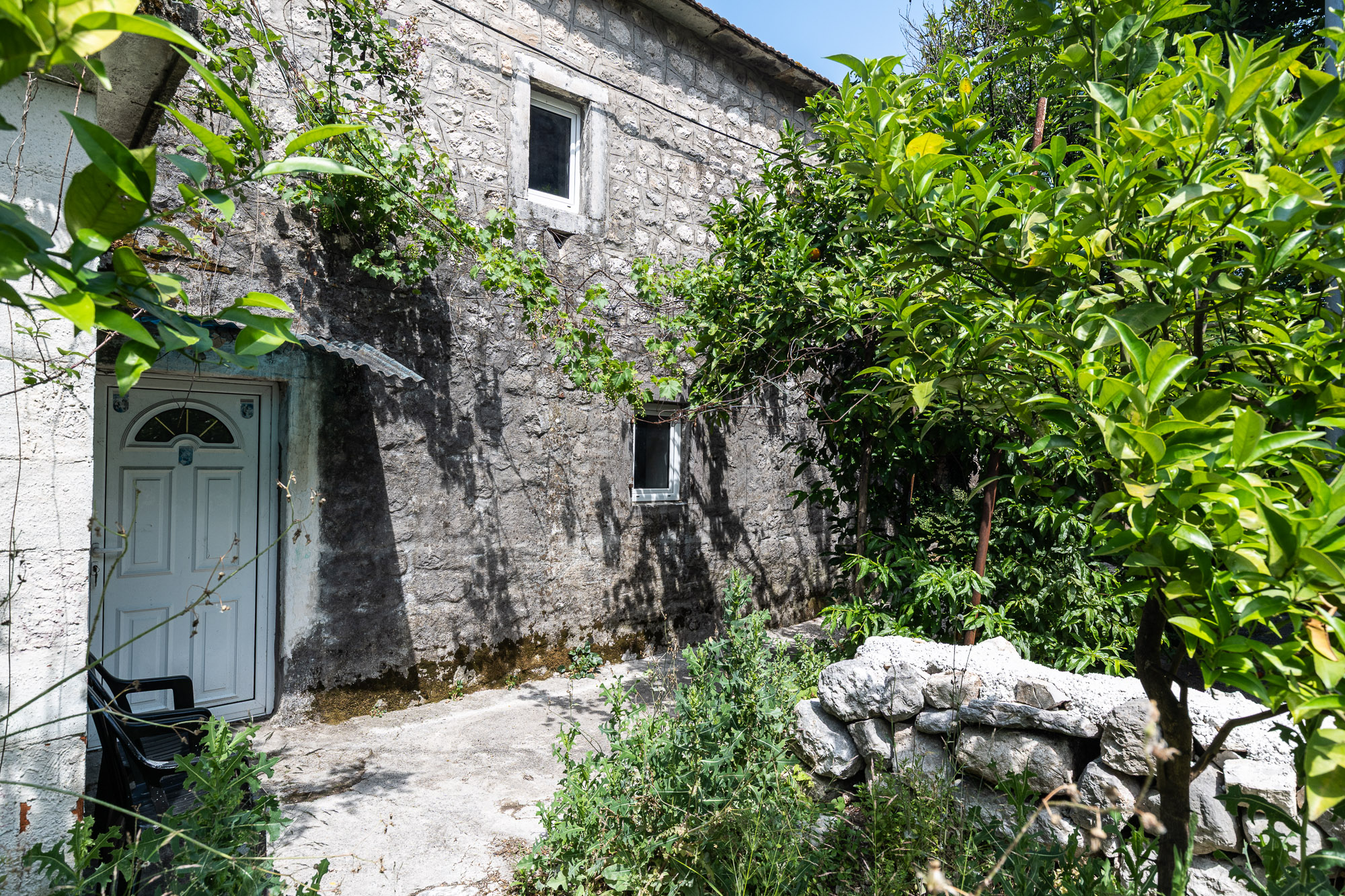 Zu verkaufen – Charmantes Steinhaus in Kotor, Wunderschöner mediterraner Stil
