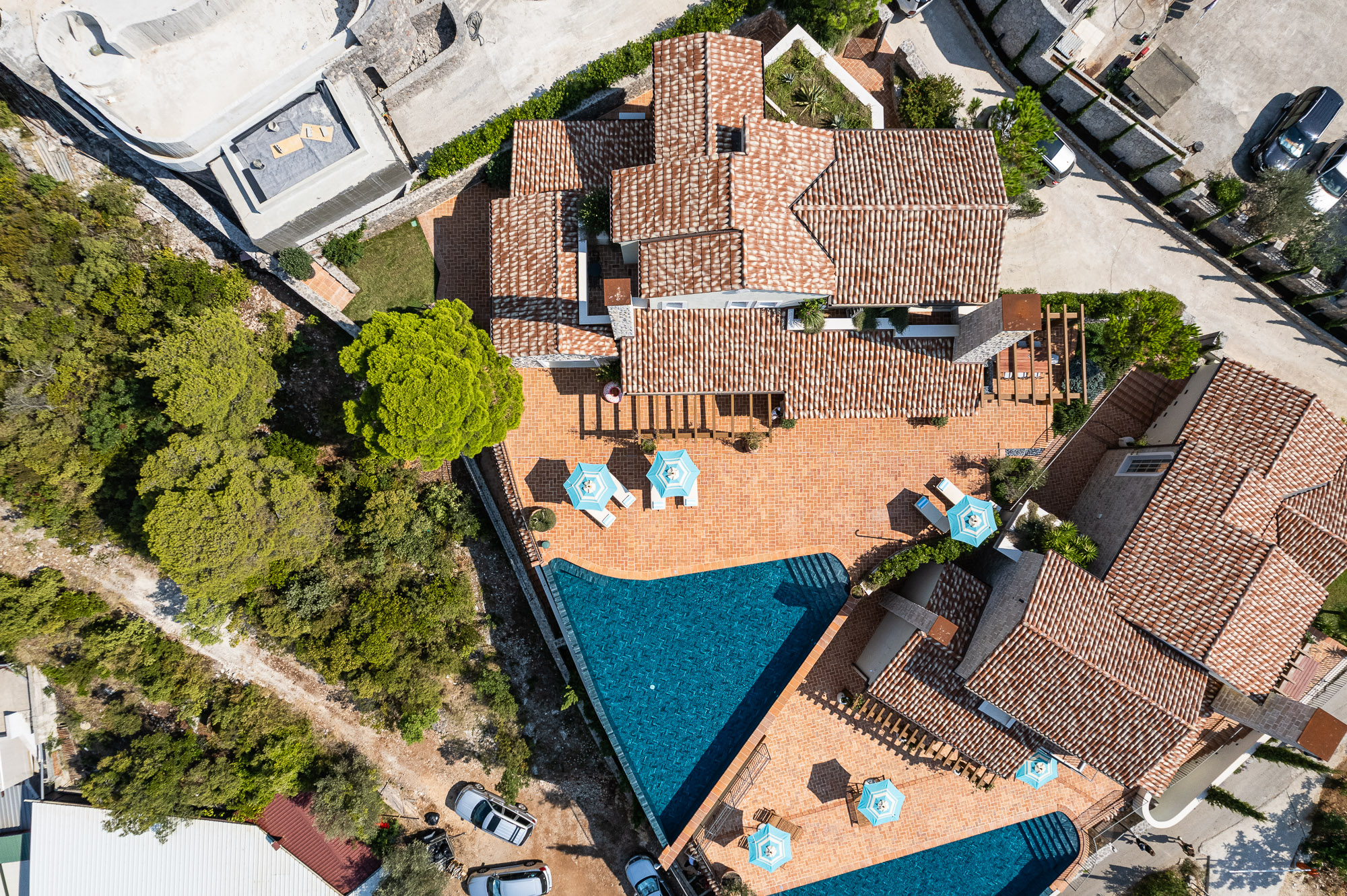 LUXUSVILLA AUF DER LUŠTICA, IN DER NÄHE VON MIRIŠTA — EIN PRIVATES PARADIES AN EINER DER EXKLUSIVSTEN LAGEN DER ADRIA, Herceg-Novi