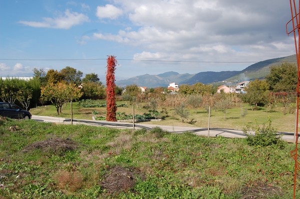Grundstück in Radanovici