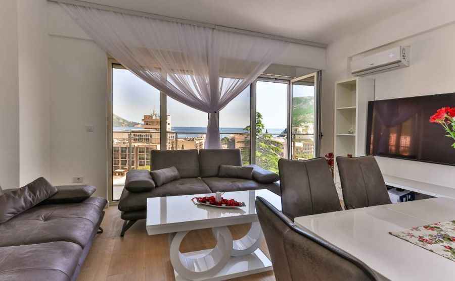 Dreizimmerwohnung in Becici, 86m²
