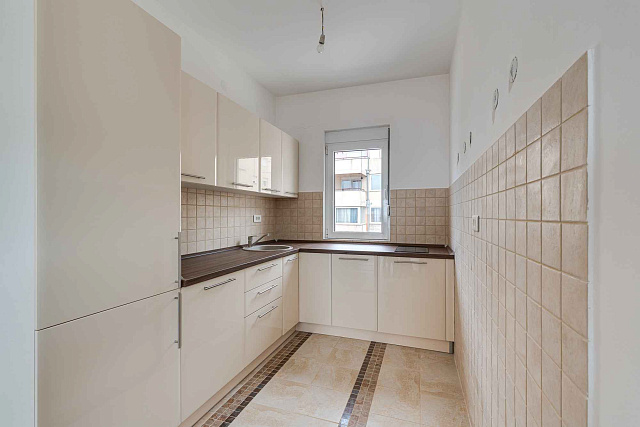 Möblierte 1-Zimmer-Wohnung in Budva, Lazi – 89m² mit Meerblick — photo 5
