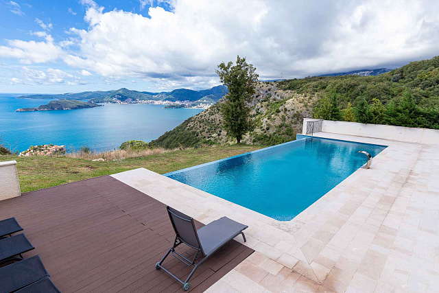 Apartment mit drei Schlafzimmern und Panoramablick auf Sveti Stefan — photo 8