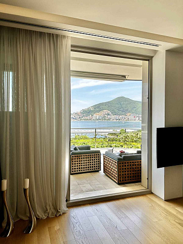 Luxuriöse Wohnung in Budva mit Meerblick — photo 7