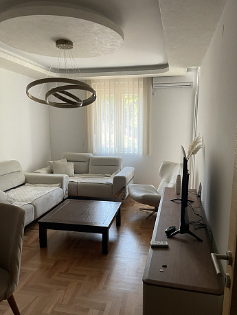 Wohnung 67m2 mit zwei Schlafzimmern in Budva