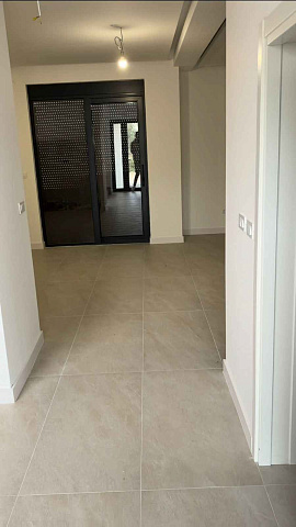 LUXURIÖSES HAUS IN BAR – 225 M² WOHNFLÄCHE
