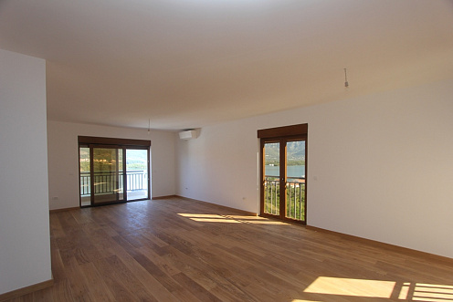 Wohnungen in zwei Neubauten in Jurashevichi