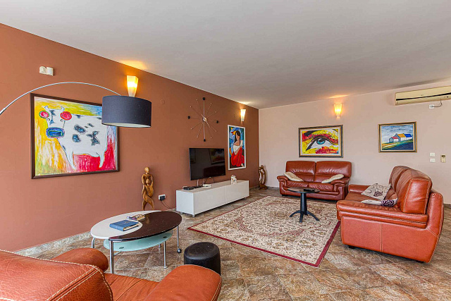 Villa mit Meerblick in Becici — photo 4