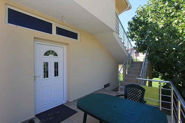 Zweistöckiges Haus in Doni Stoi — photo 7