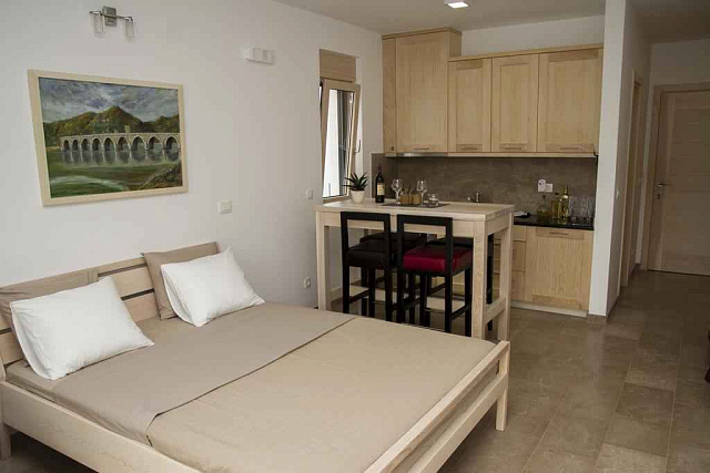 Minihotel in Sutomore — photo 10