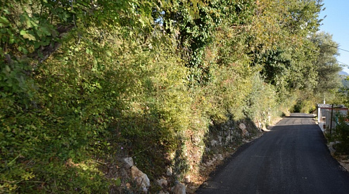 Grundstück in Kotor