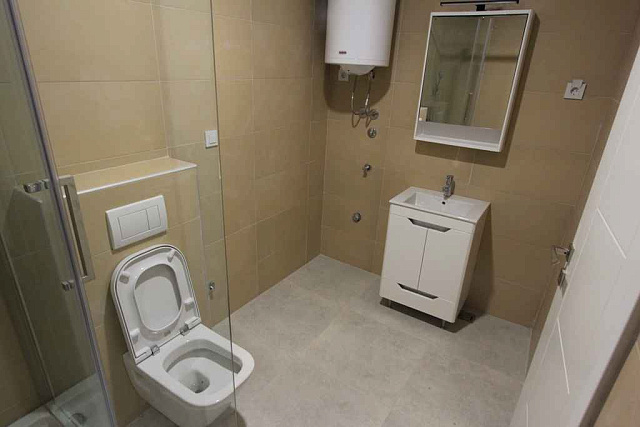 Wohnungen in einem neuen Komplex in Meeresnähe in Tivat — photo 7