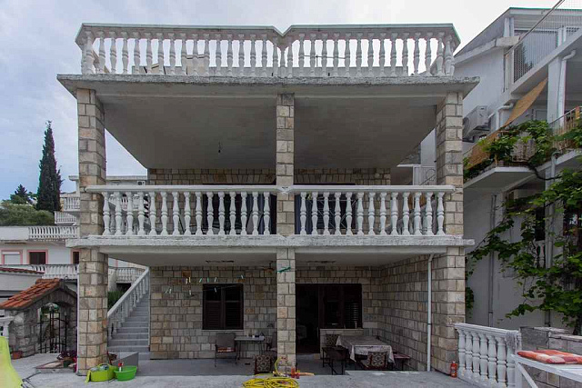 Haus in der malerischen Gegend von Krasici, ideal zum komfortablen Wohnen und Entspannen