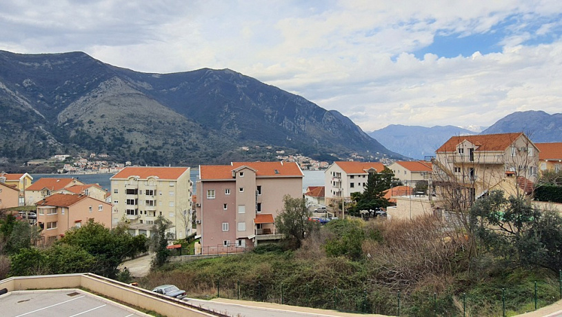 Zu verkaufen Wohnungen in Kotor Dobrota in der Nähe des Meeres