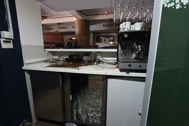 Restaurant erste Linie zum Meer in Rafailovići zu verkaufen — photo 5