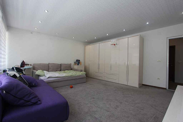 Weiträumliche Wohnung in BUDVA — photo 4