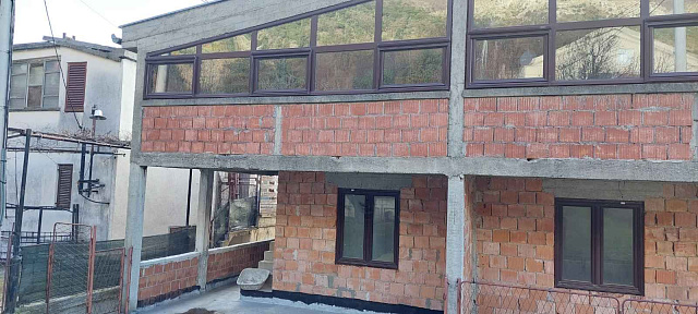 Dreistöckiges Haus in Sutomore mit Meerblick — photo 7