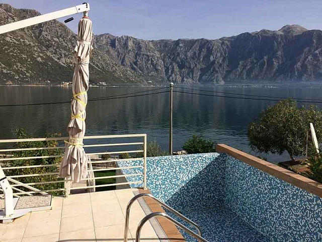 Modernes Haus in Stoliv mit Pool — photo 12
