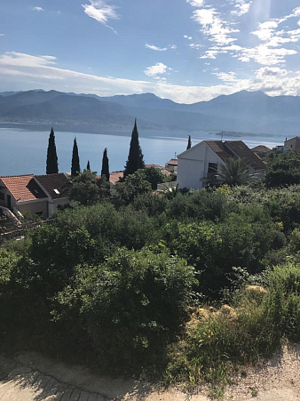 Zwei Grundstücke in der Siedlung Krasici