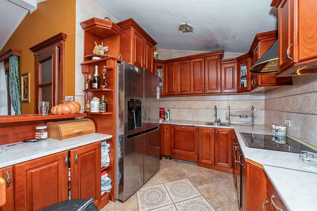 Fünf-Zimmer-Maisonette in Bar in der Nähe des Meeres — photo 8