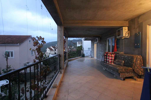 Zweistöckiges Haus in Herceg Novi — photo 10