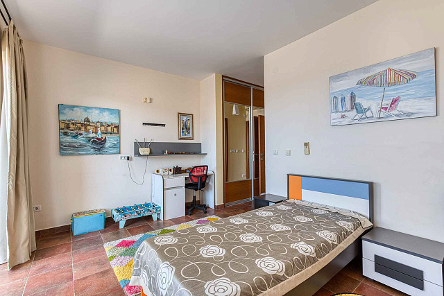 Villa mit Meerblick in Becici — photo 18