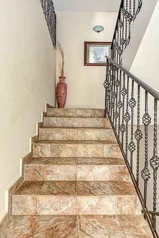 Villa mit Meerblick in Becici — photo 13