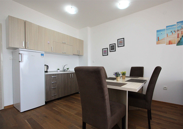 Wohnung in Rafailovici — photo 6