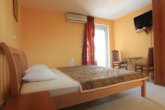 789 Budva  Hotel 16r 650m2 — photo 1