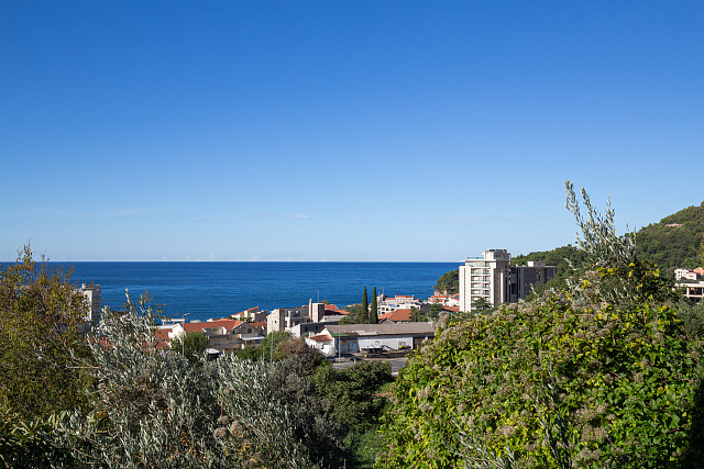 Duplex-Wohnung mit Mittelmeersicht in Petrovac, 104 m² — photo 5