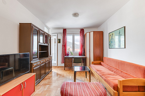 47 m² | 2-Zimmer-Wohnung mit 1 Schlafzimmer und Balkon zu verkaufen