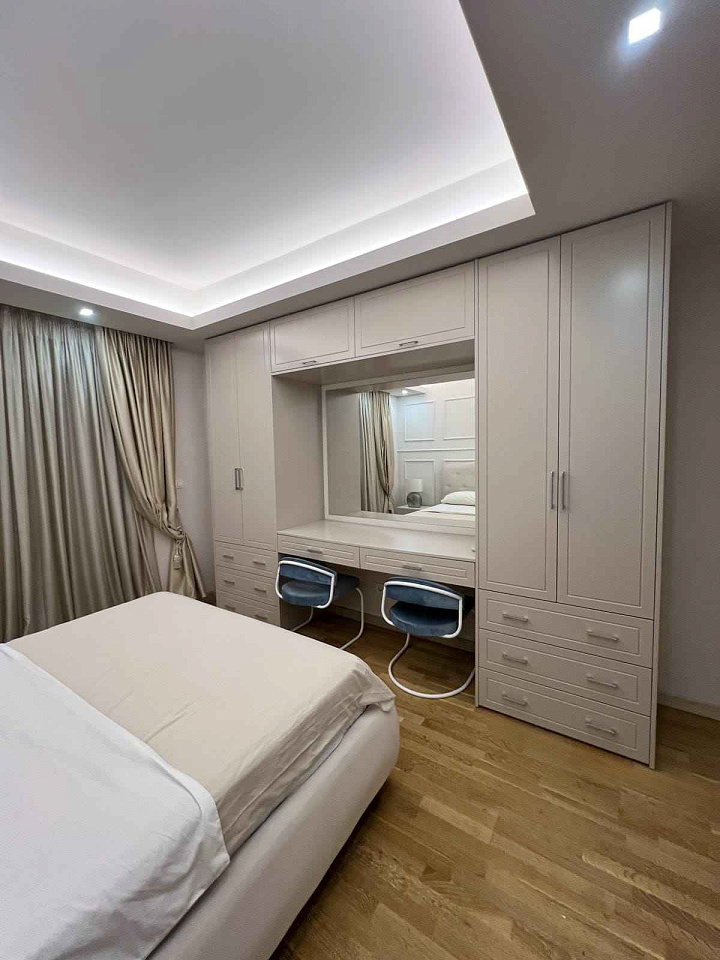 Luxuswohnung im Zentrum von Budva – 90 m² mit Garage