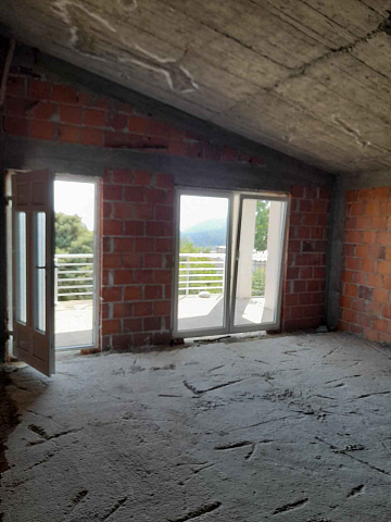 Three-story family house — photo 15