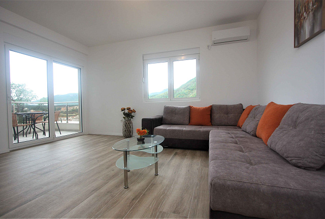 Wohnung in Rafailovici — photo 10
