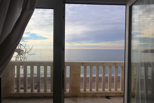 Meer, Inda-Wohnung