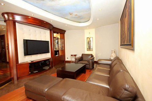 Möbliertes Haus zum Verkauf in Susnje, Bar