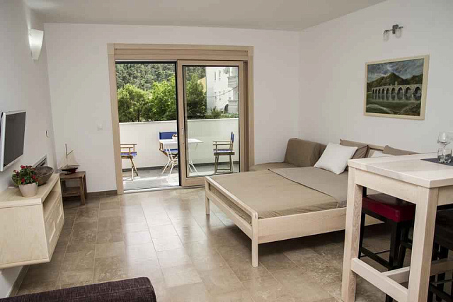 Minihotel in Sutomore — photo 17