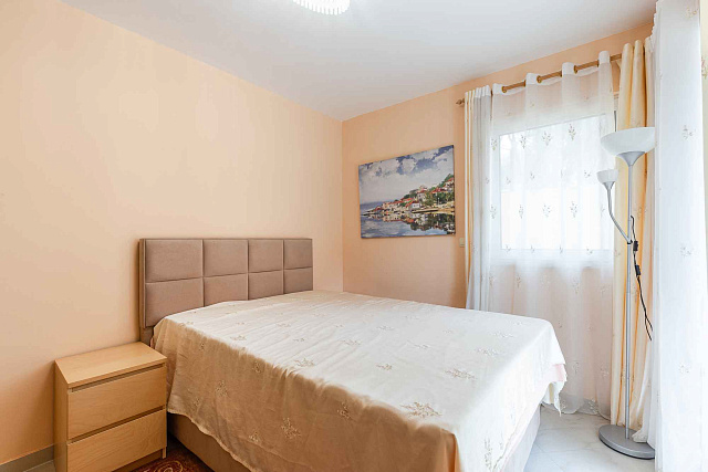 Gemütliche 53 m² große Wohnung am Meer in Becici mit privatem Garten — photo 5