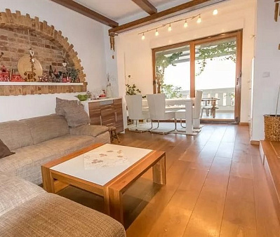 Apartment mit zwei Schlafzimmern in Herceg Novi in ​​der Nähe des Meeres