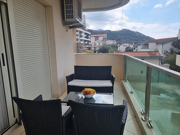 Luxuriöses Apartment mit zwei Schlafzimmern in Bečići