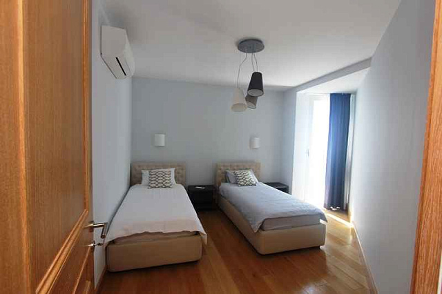 Villa mit Pool in Budva — photo 9