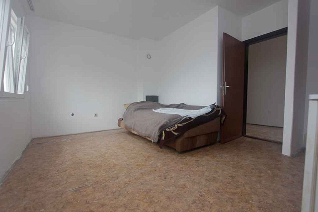 Dreistöckiges Haus in Djenovici — photo 9