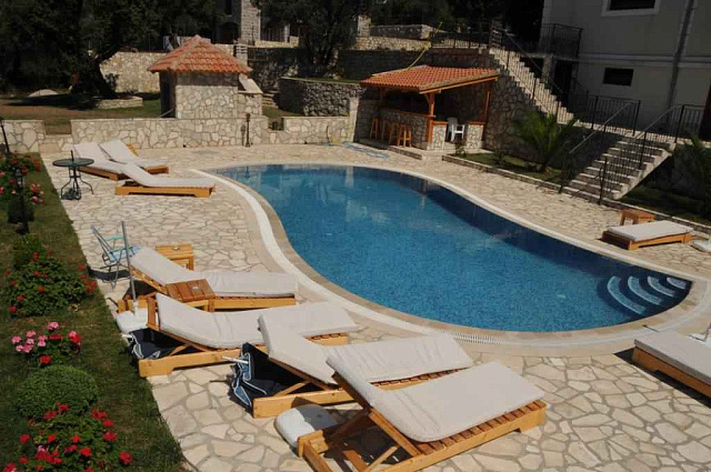 Gemütliche Villa in Budva