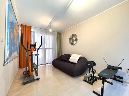  6900 villa 323m2 on the first line in Utjeha with a swimming pool