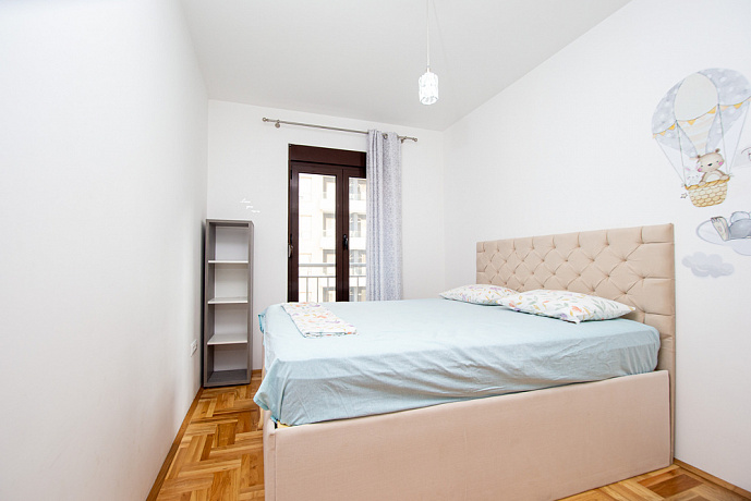 Apartment mit einem Schlafzimmer zum Verkauf in Becici in der Nähe des Meeres