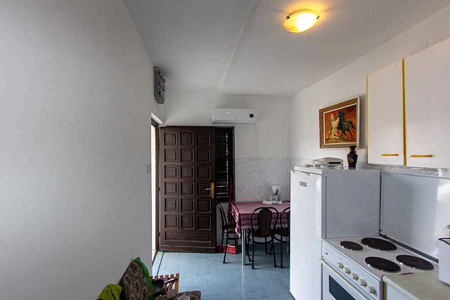 Haus in der malerischen Gegend von Krasici, ideal zum komfortablen Wohnen und Entspannen — photo 4