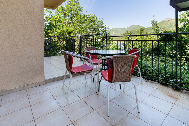 Gemütliche Villa mit Meerblick in Lepetani — photo 10