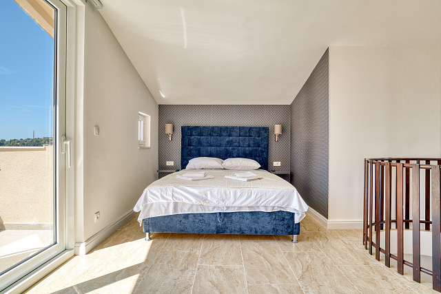 Voll ausgestattetes Hotel mit Restaurant in Bečići – 200m vom Meer — photo 12
