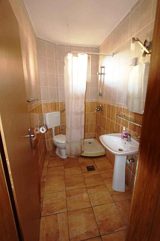 Minihotel in Sutomore — photo 7