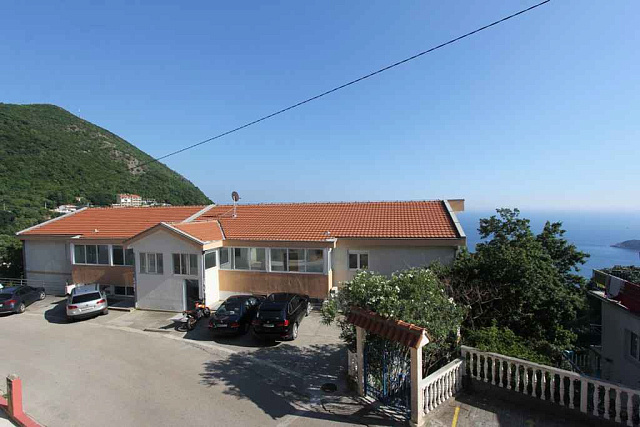 Wohnung in Budva — photo 13