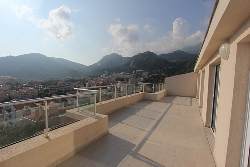 101m2 Wohnung in Budva